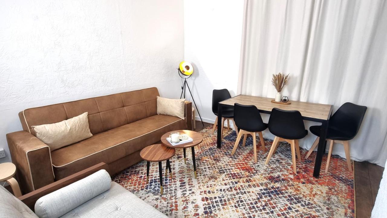 דירות לונדון 3 Bed Flat O2 Arena Dyson House מראה חיצוני תמונה